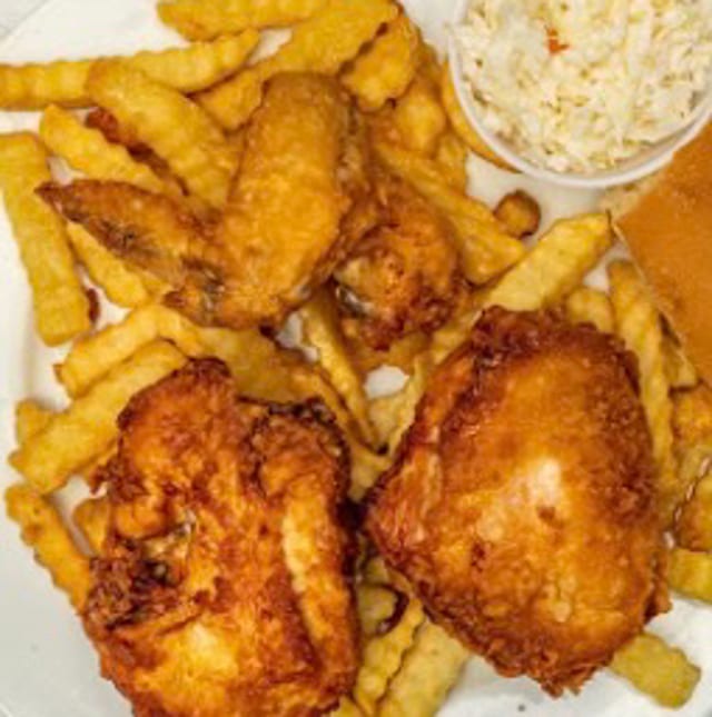 3Pc 1 Breast,1 Leg,1 Wing Dinner Includes Fries Slaw & Roll.