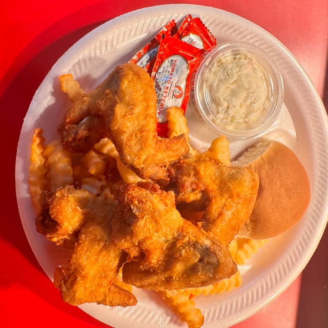 4 Pc Wing Include Fries, Cole Slaw & Roll